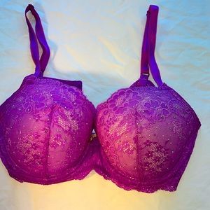 Victoria's Secret Body 36C lightly padded Bra Lace and Rhinestones Purple